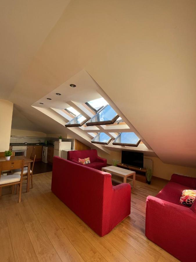 Apartamentosarturo Llanes Laplaza Atico Centrico Eksteriør bilde