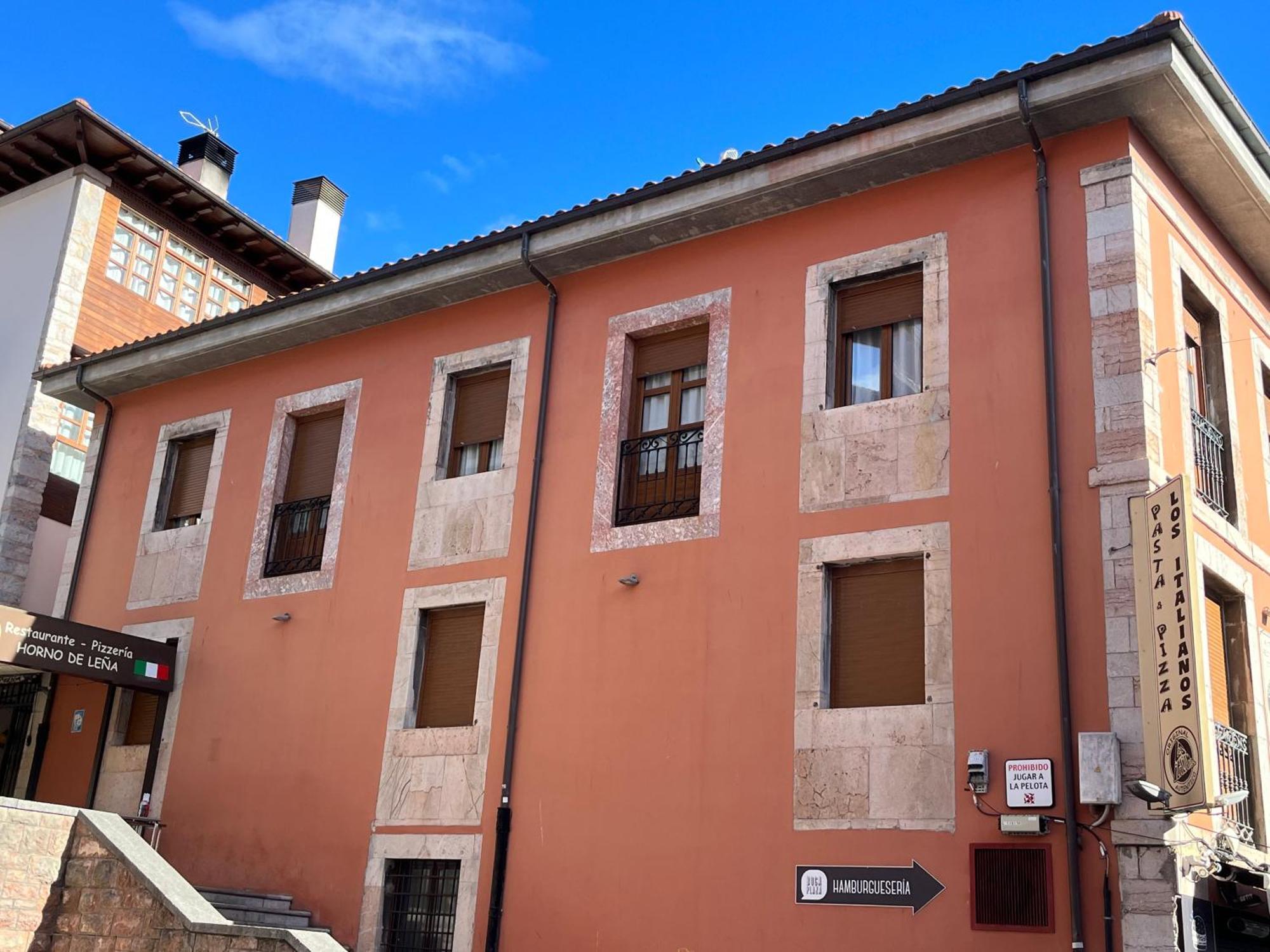 Apartamentosarturo Llanes Laplaza Atico Centrico Eksteriør bilde